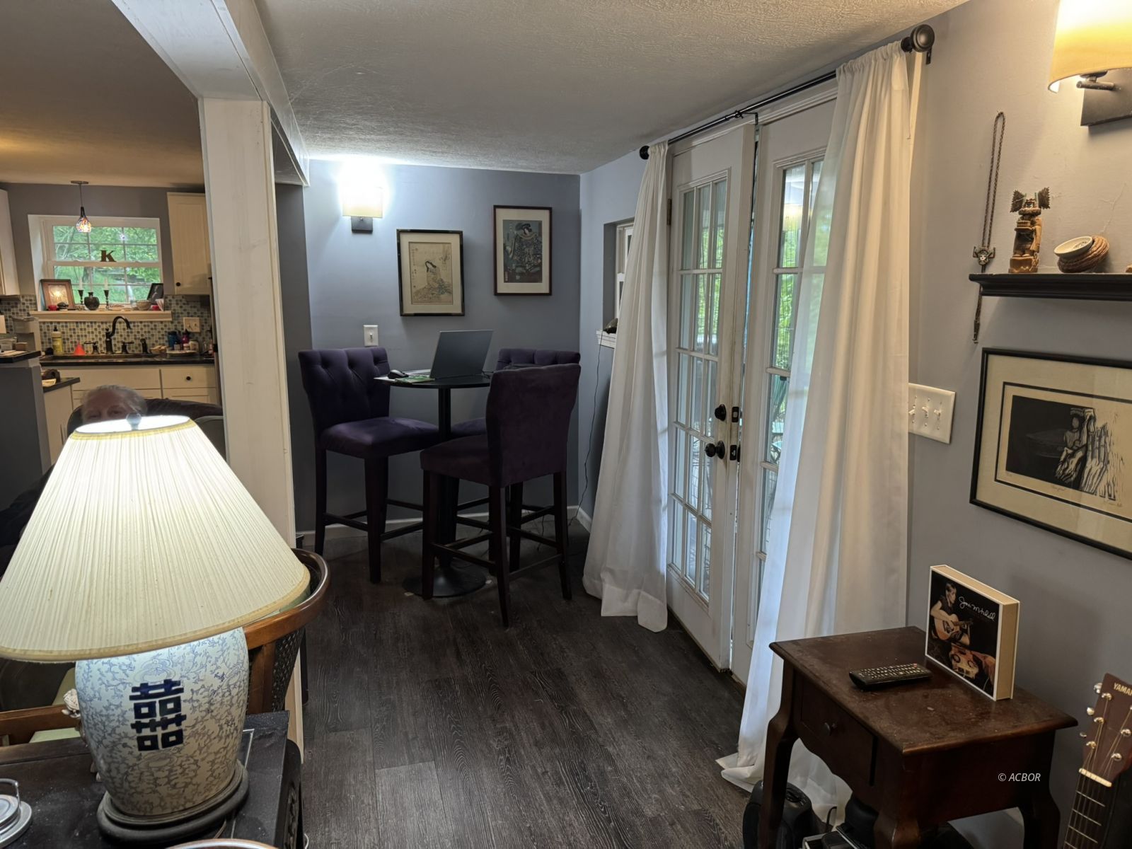 30 Hanlin Ave Property Photo 4