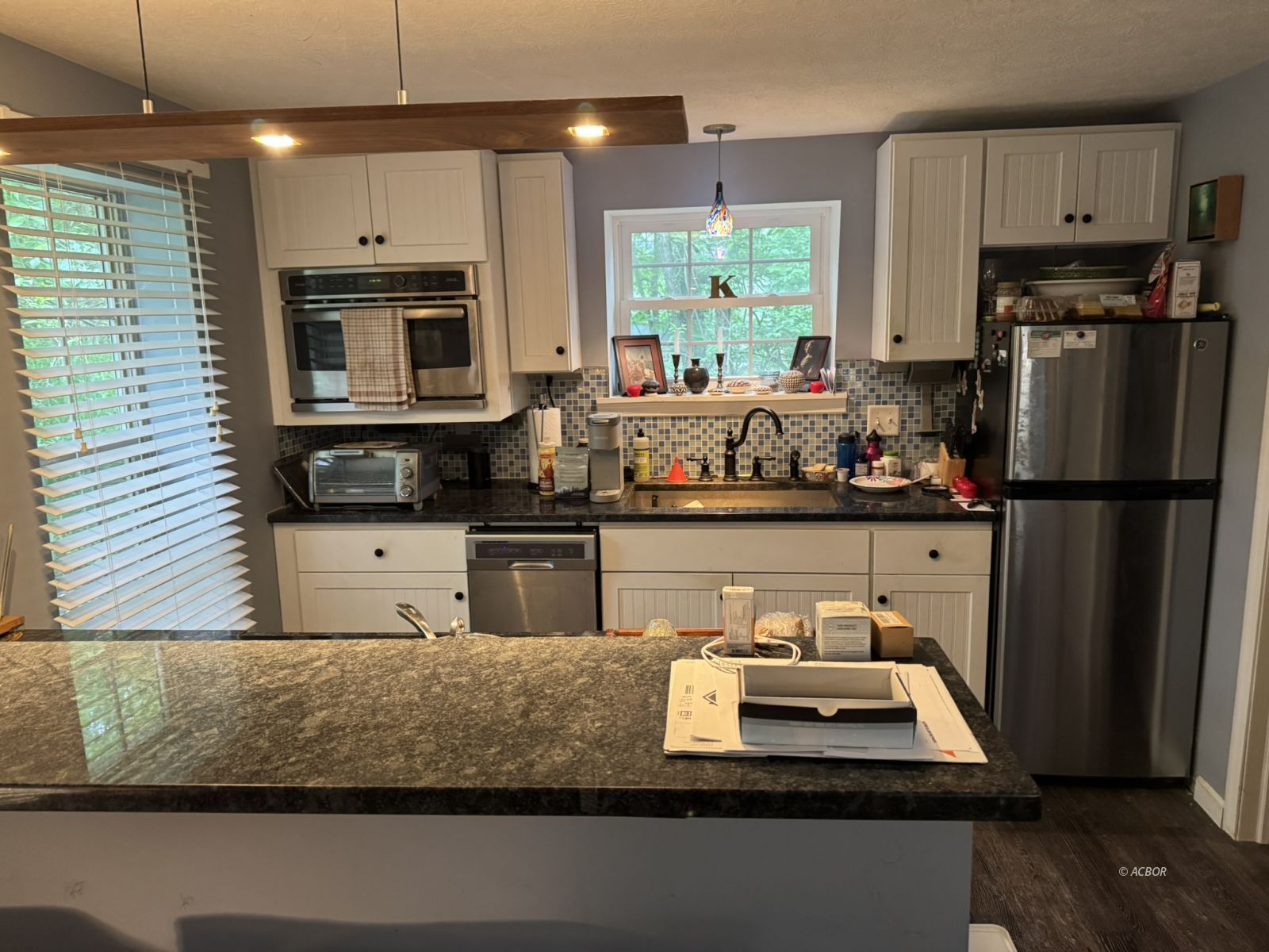 30 Hanlin Ave Property Photo 7