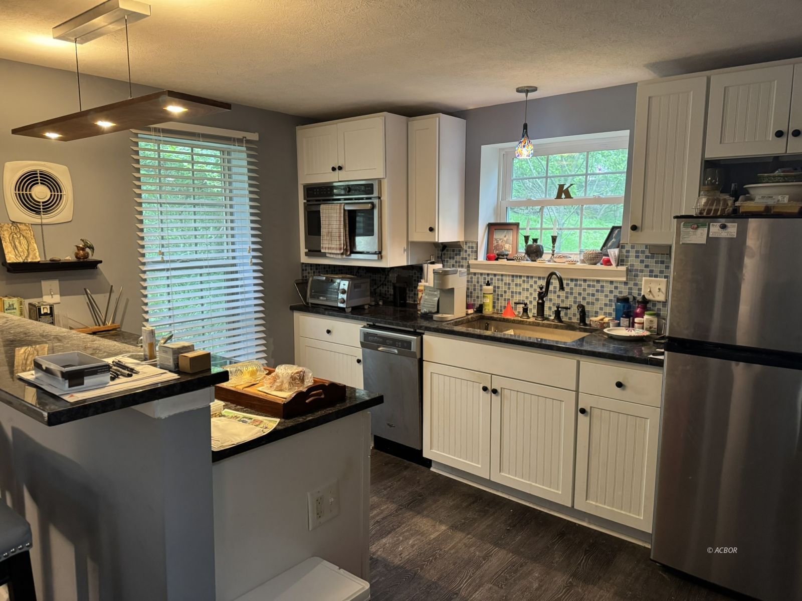 30 Hanlin Ave Property Photo 8