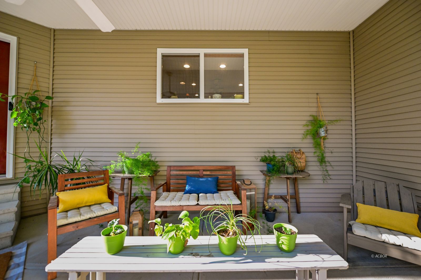 30 Farhills Dr Property Photo 7