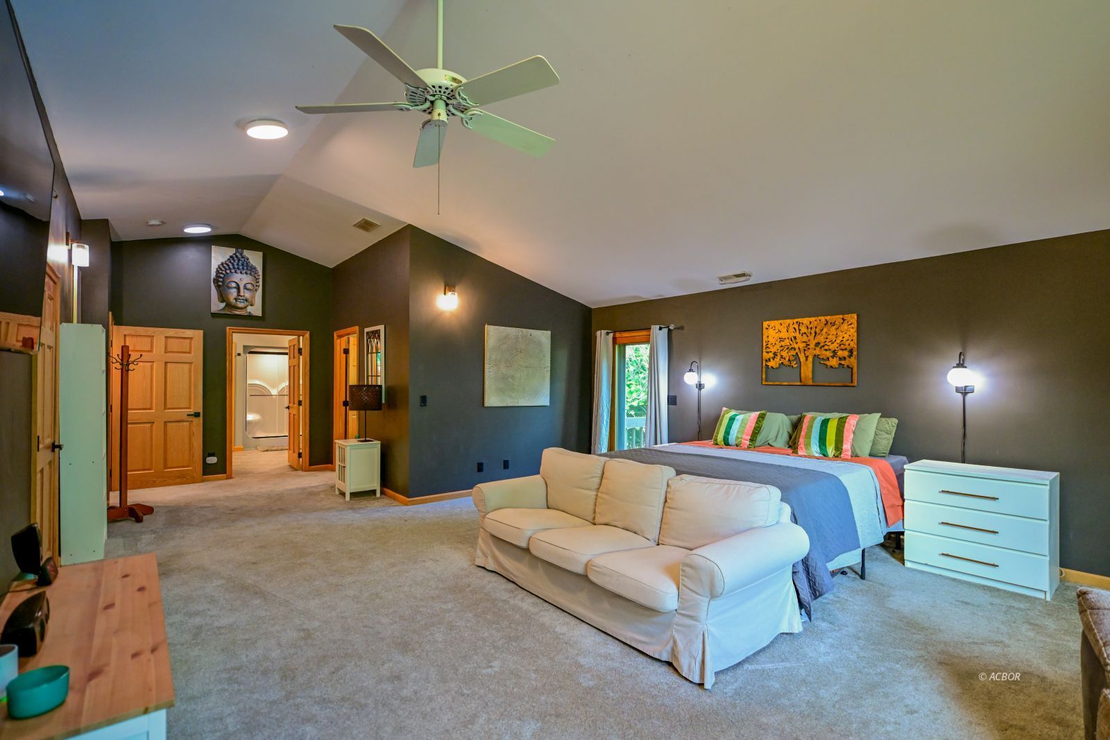 30 Farhills Dr Property Photo 40