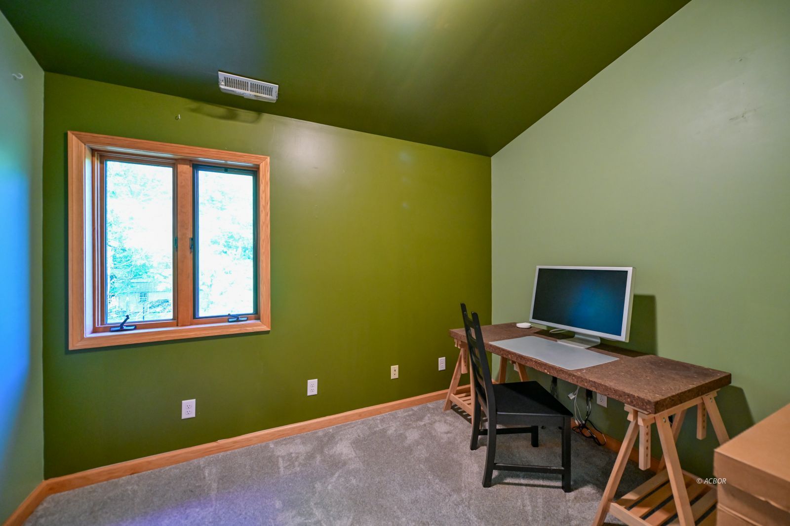 30 Farhills Dr Property Photo 46