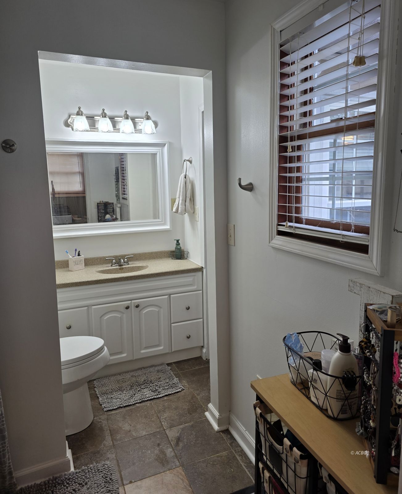 19 Park Lane Dr Property Photo 11