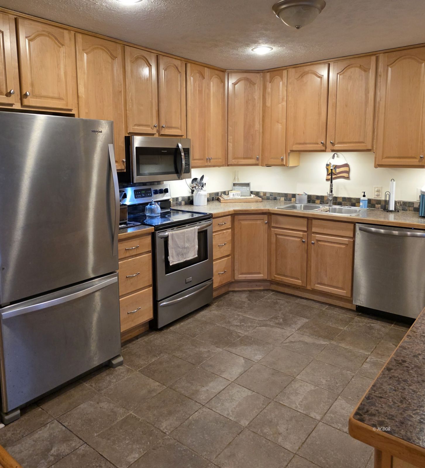 19 Park Lane Dr Property Photo 18