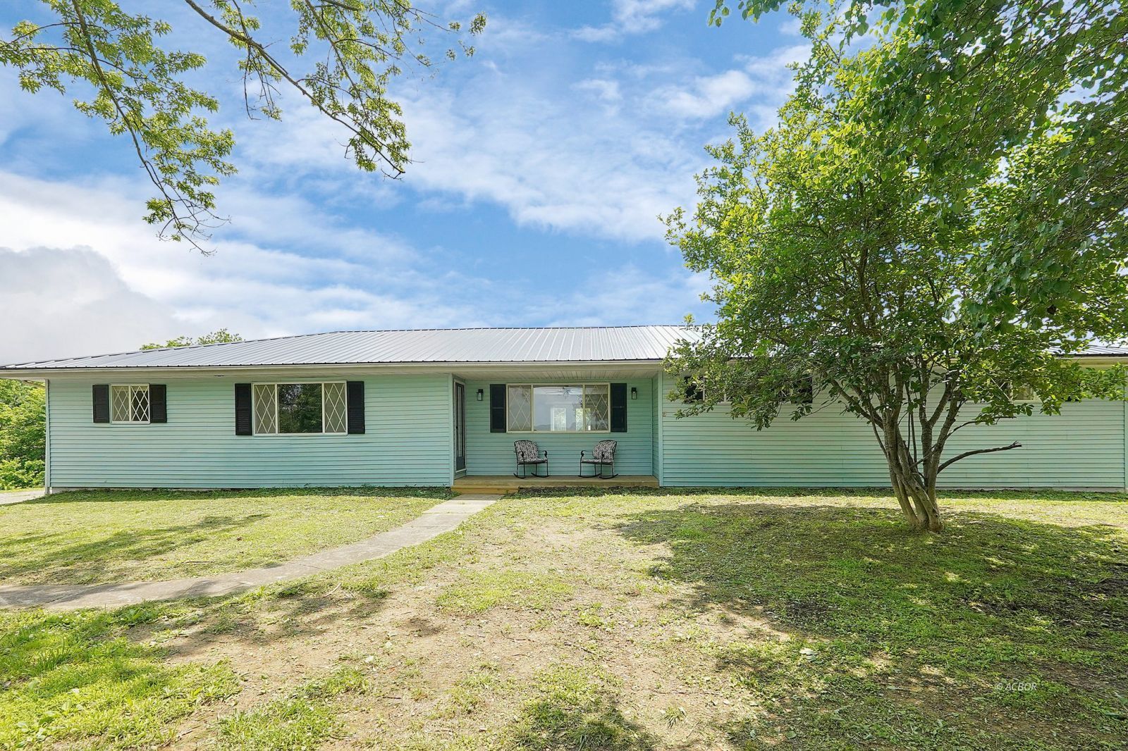 1450 Hebbardsville Rd Property Photo 1