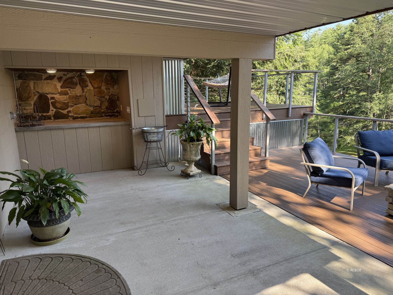 8488 Windfall Ridge Road Property Photo 7