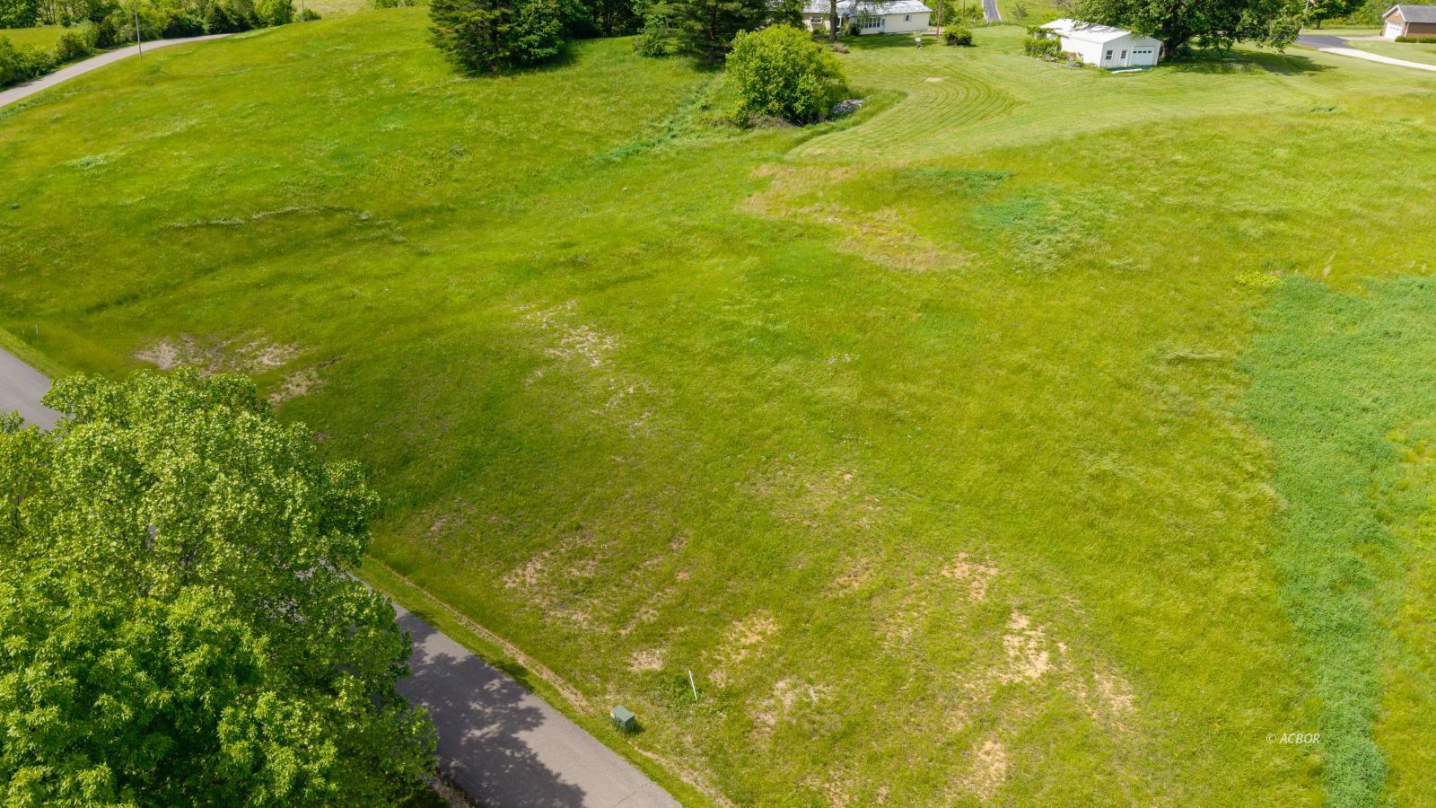 Brookview Drive Property Photo 1