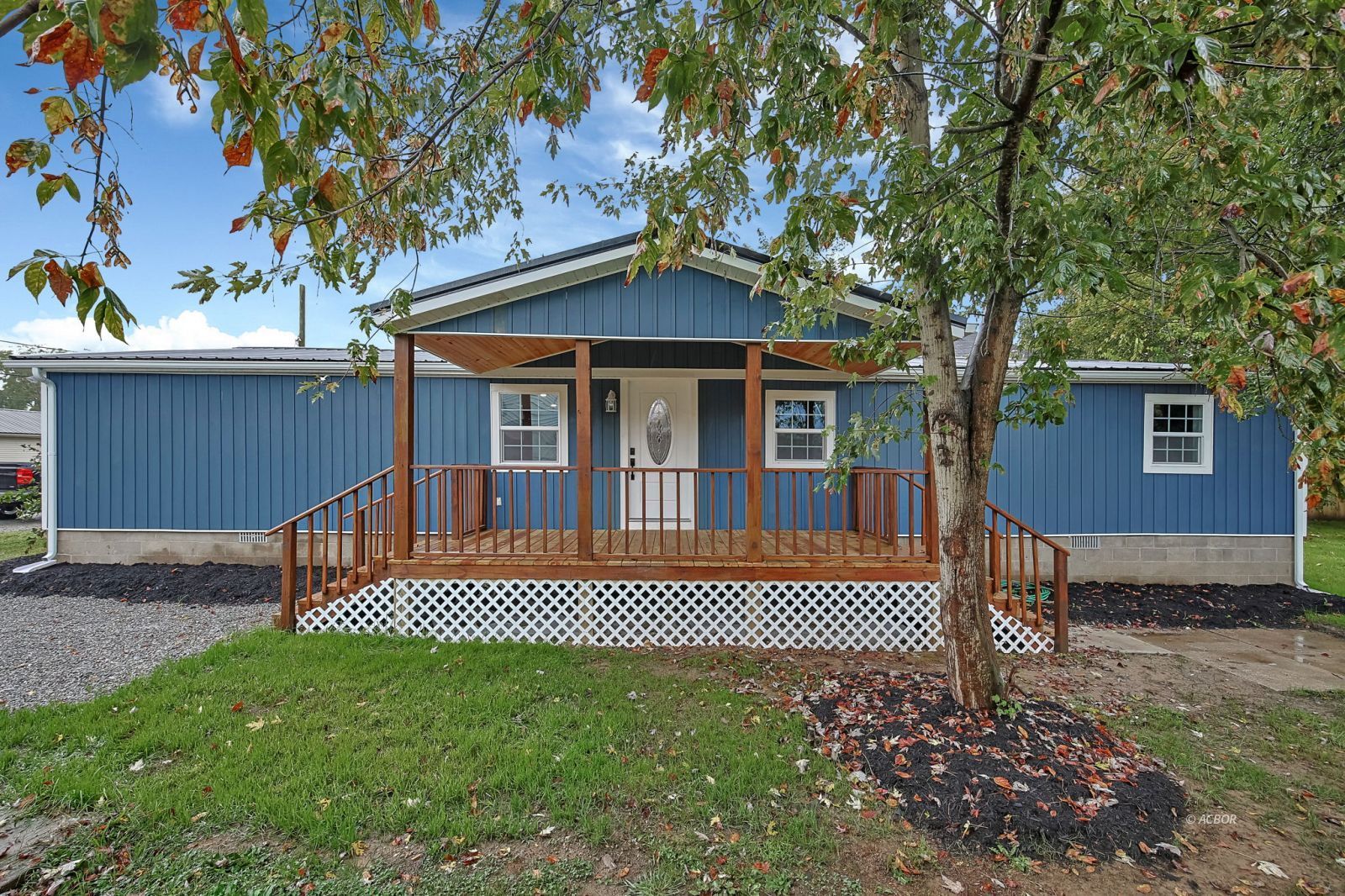 156 Monroe St Property Photo 1