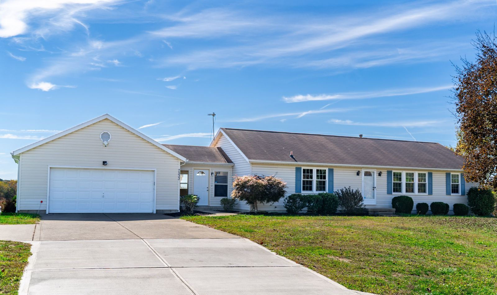 7533 Selby Rd Property Photo 1