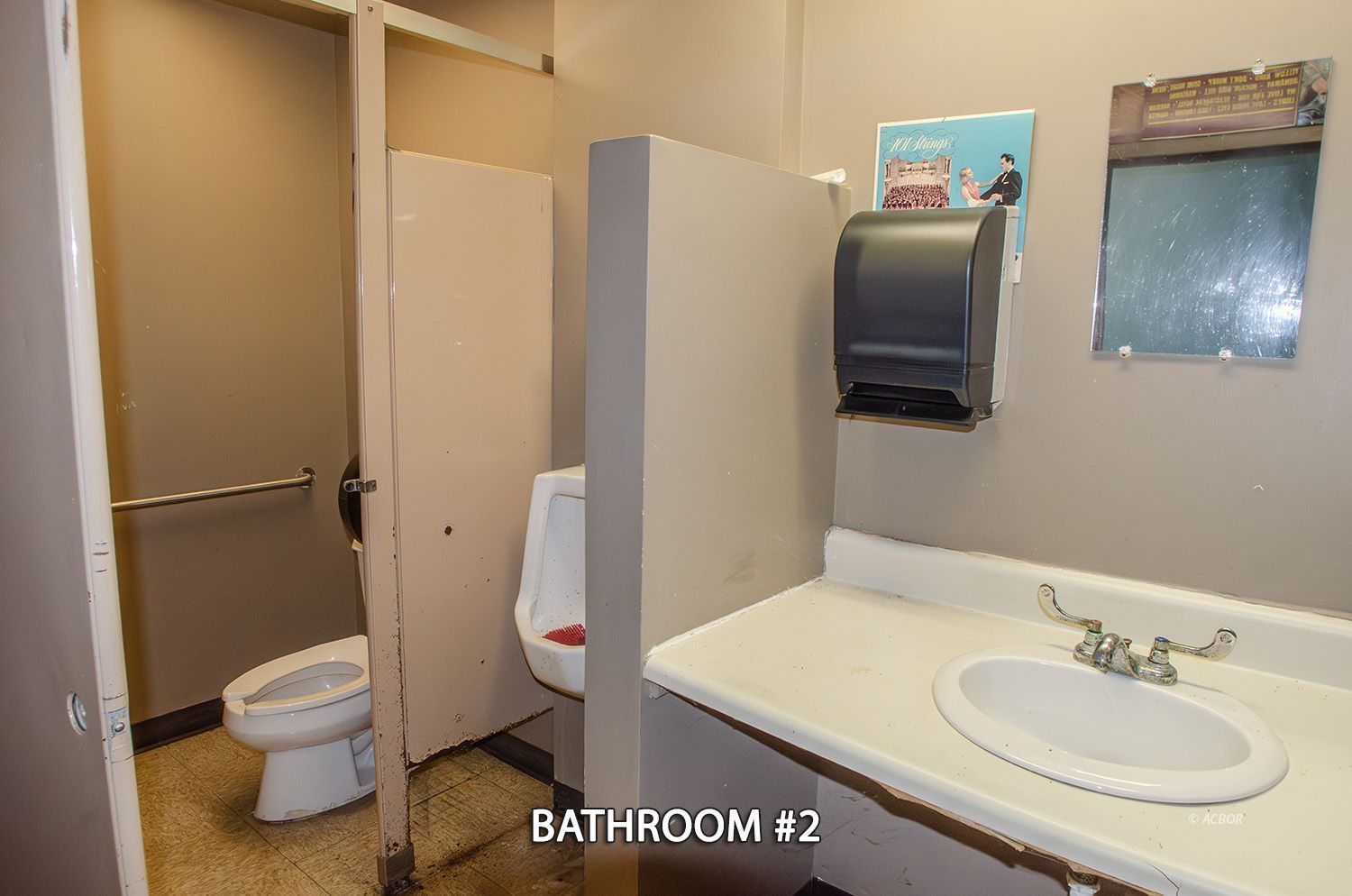 450 W Washington St Property Photo 10