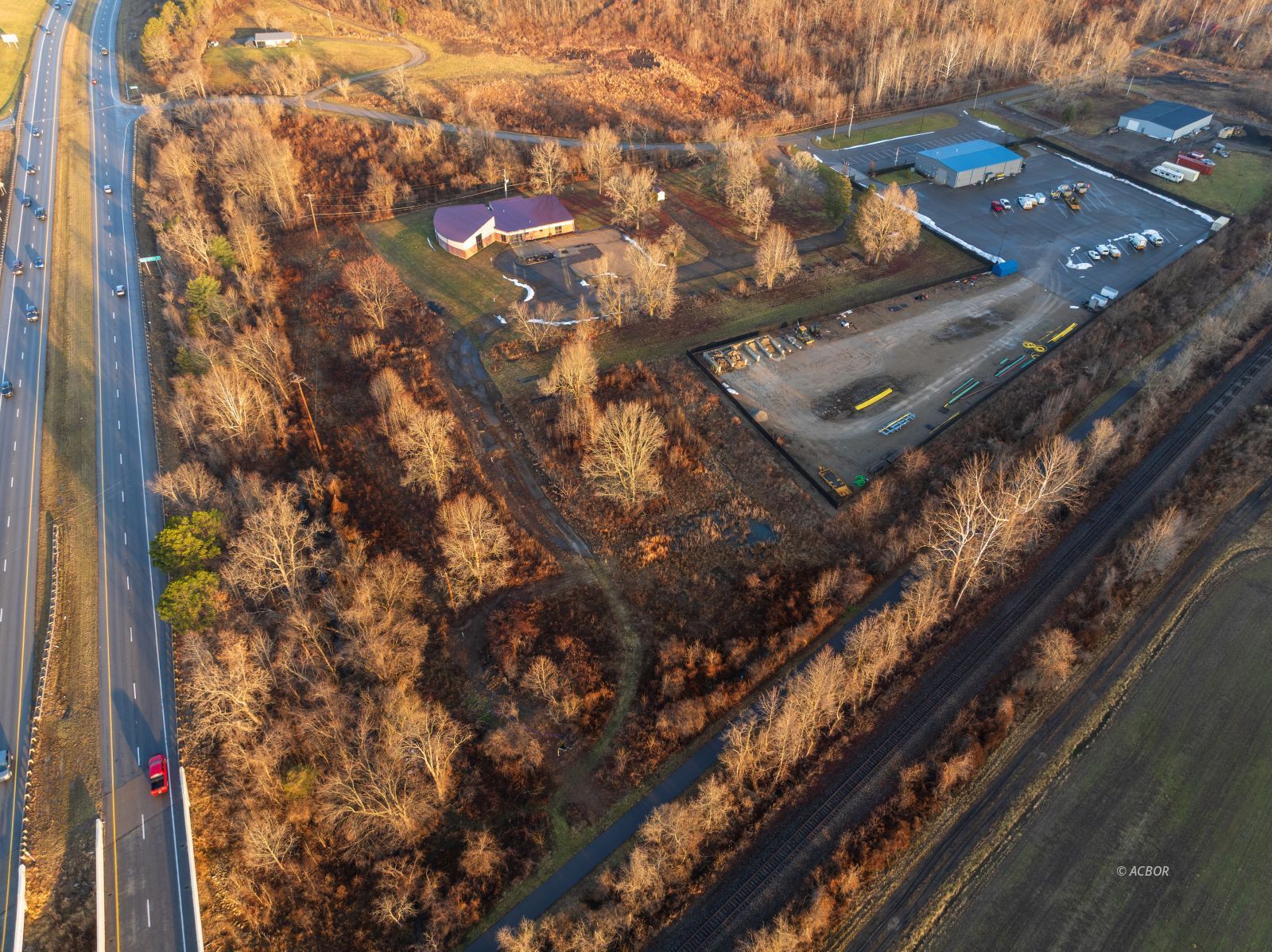Upper River Rd Property Photo 10