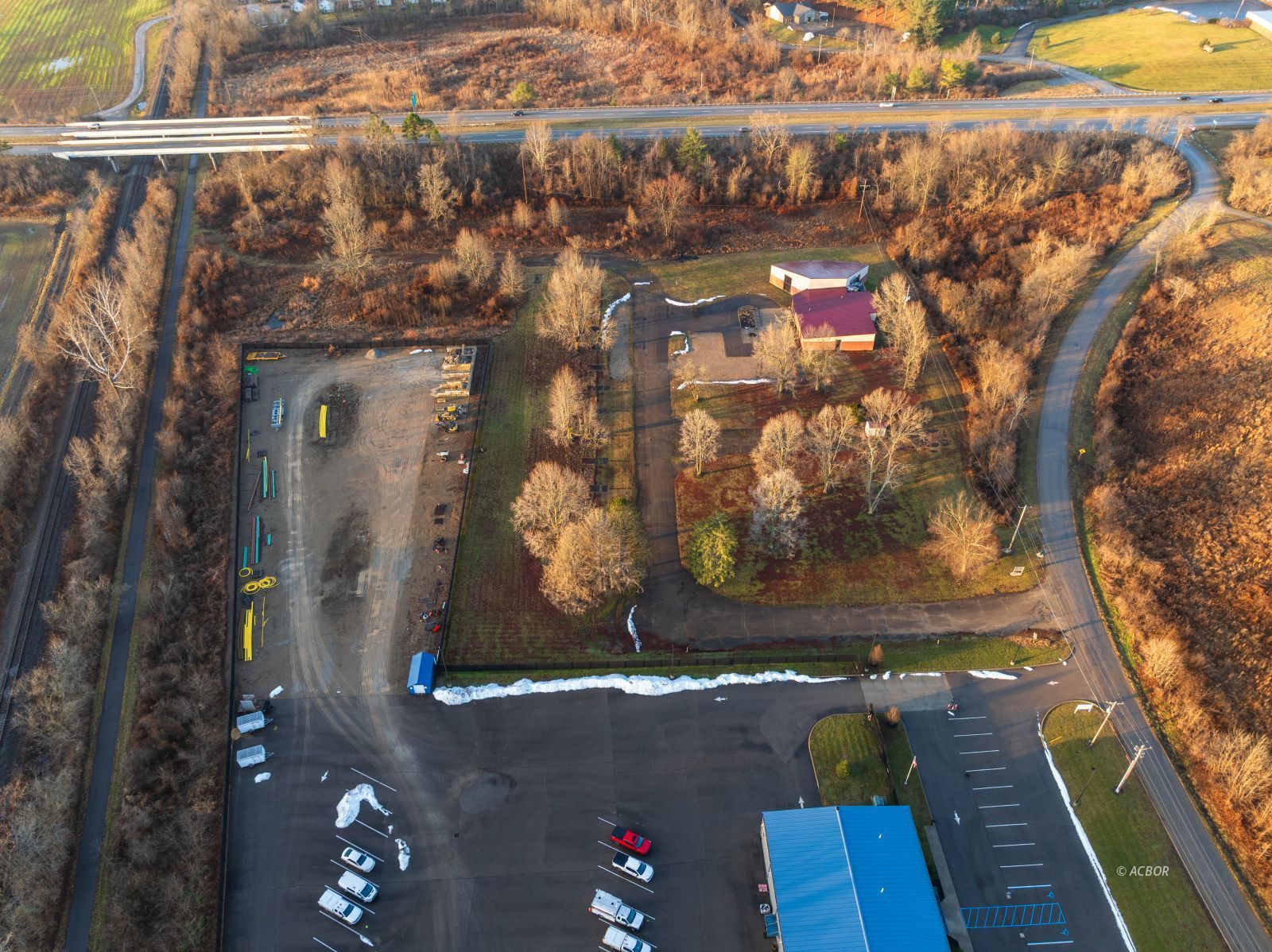 Upper River Rd Property Photo 13