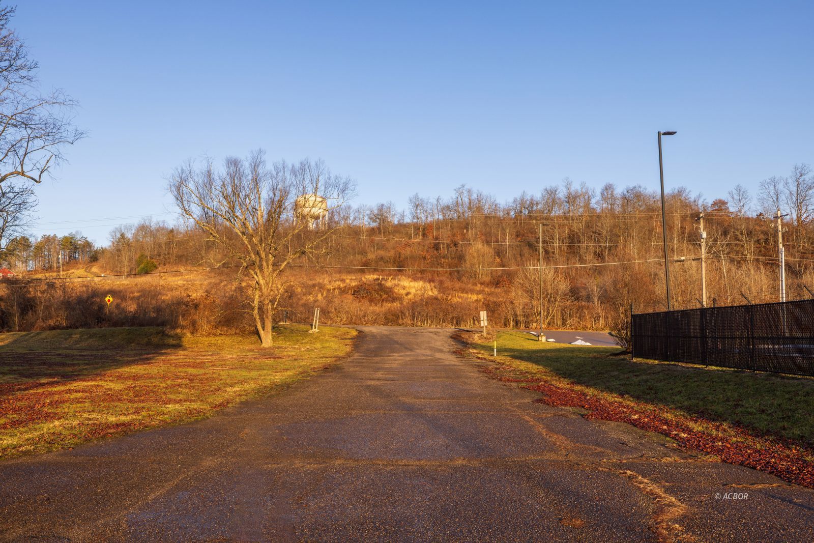 Upper River Rd Property Photo 15