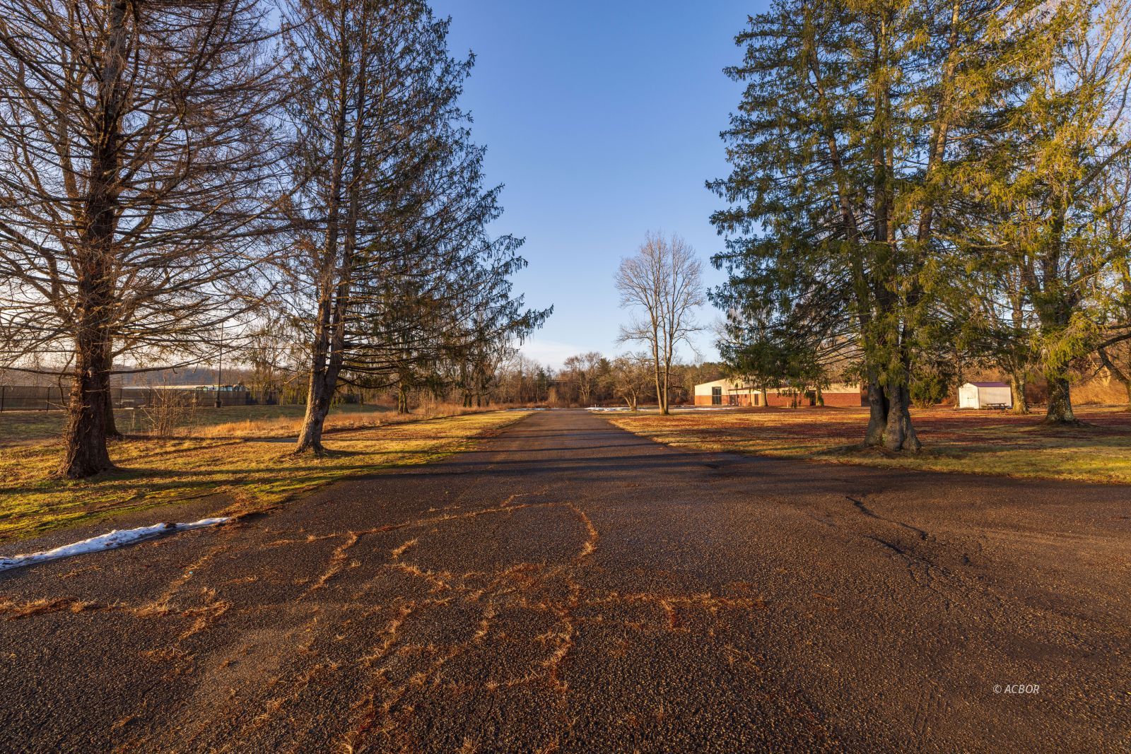 Upper River Rd Property Photo 16