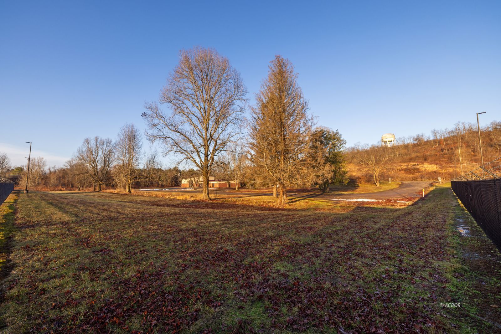 Upper River Rd Property Photo 17