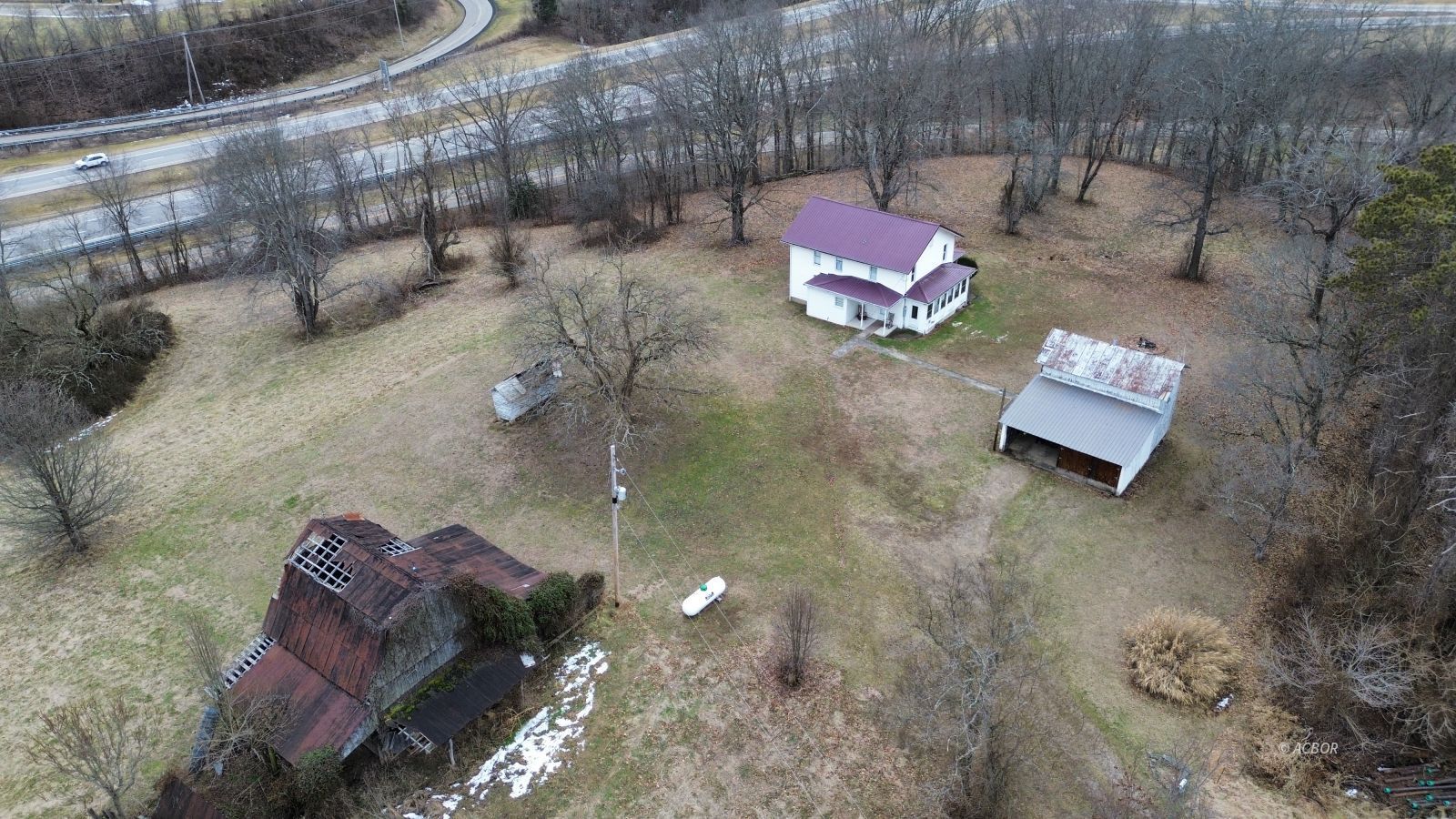 34114 Fairgrounds Rd Property Photo 4
