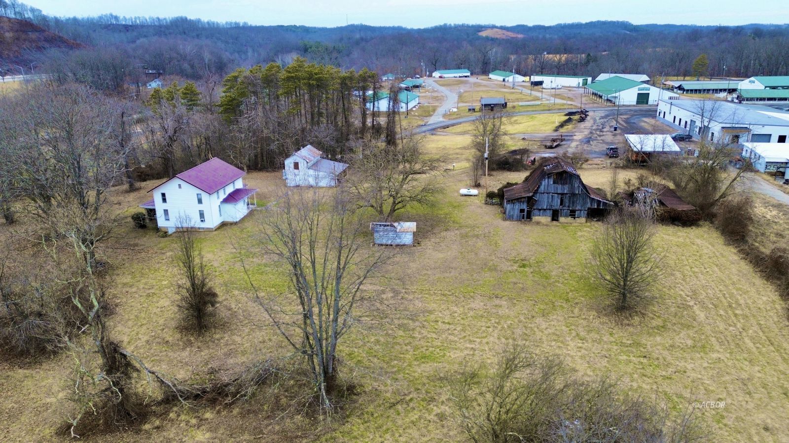 34114 Fairgrounds Rd Property Photo 7