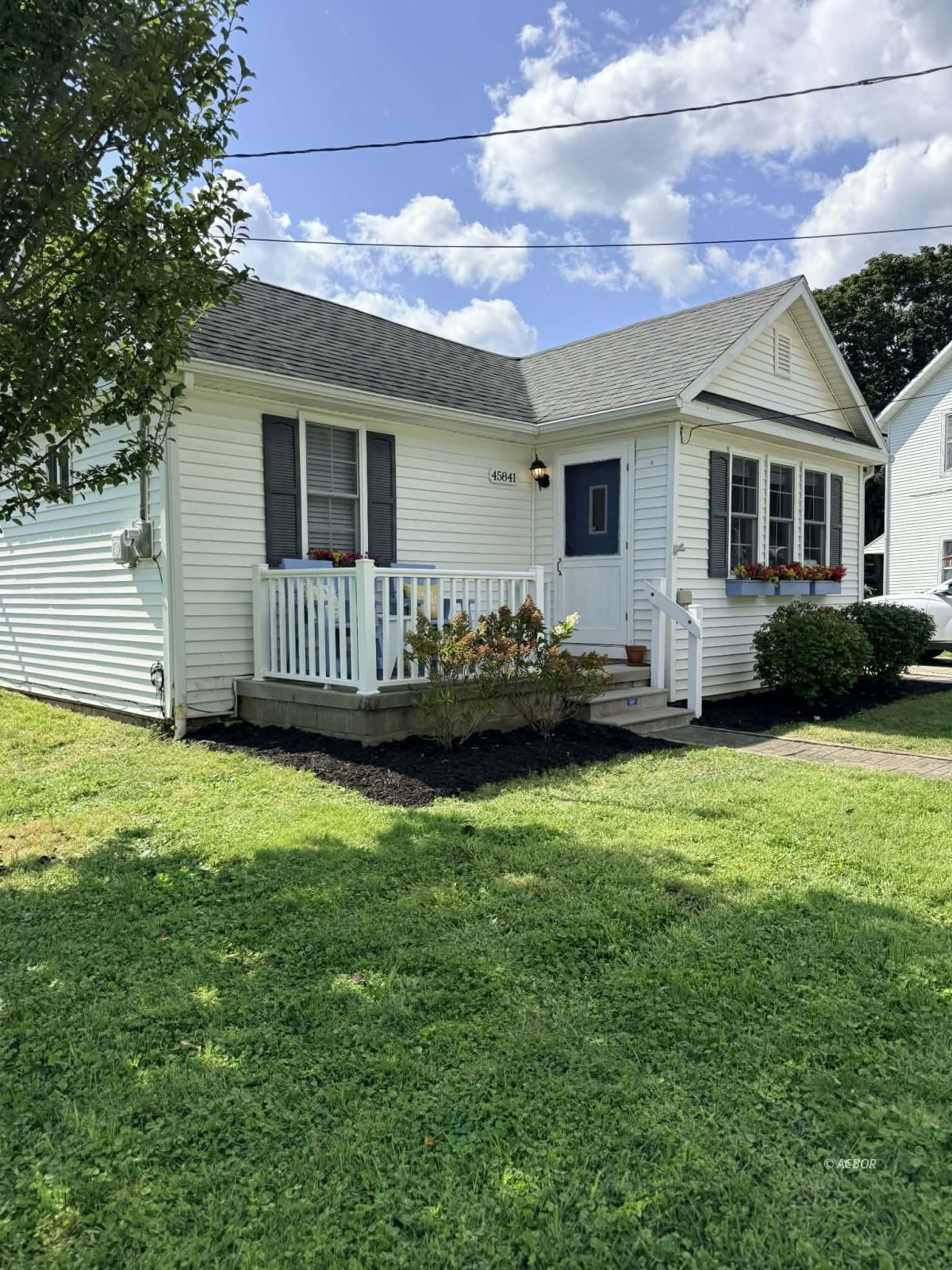45841 Long St Property Photo 1