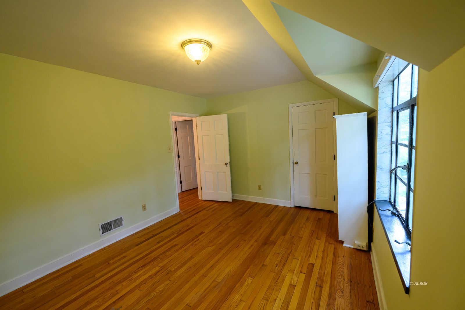 1 Northwood Dr Property Photo 42
