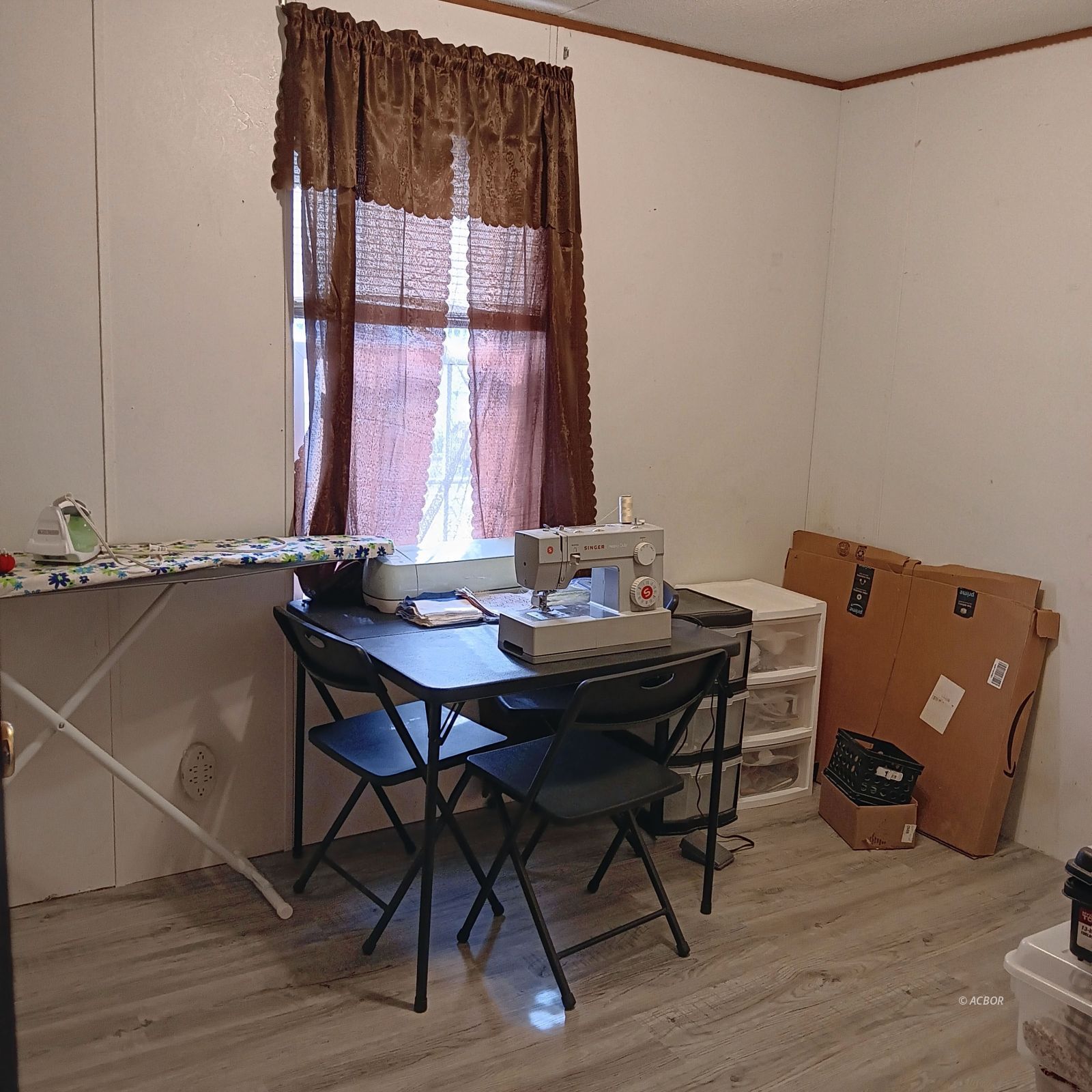 13 Dew St Property Photo 12