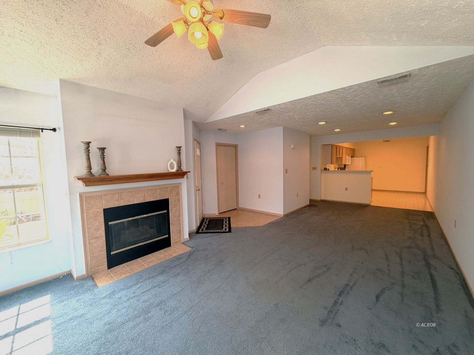 104 Wyngate Dr Property Photo 5