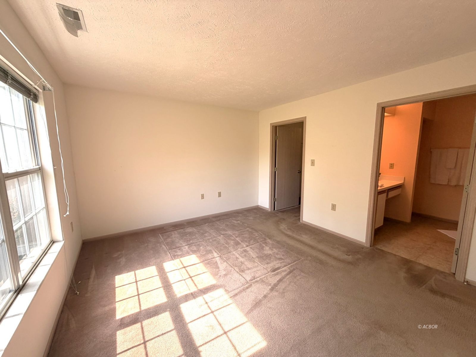 104 Wyngate Dr Property Photo 15