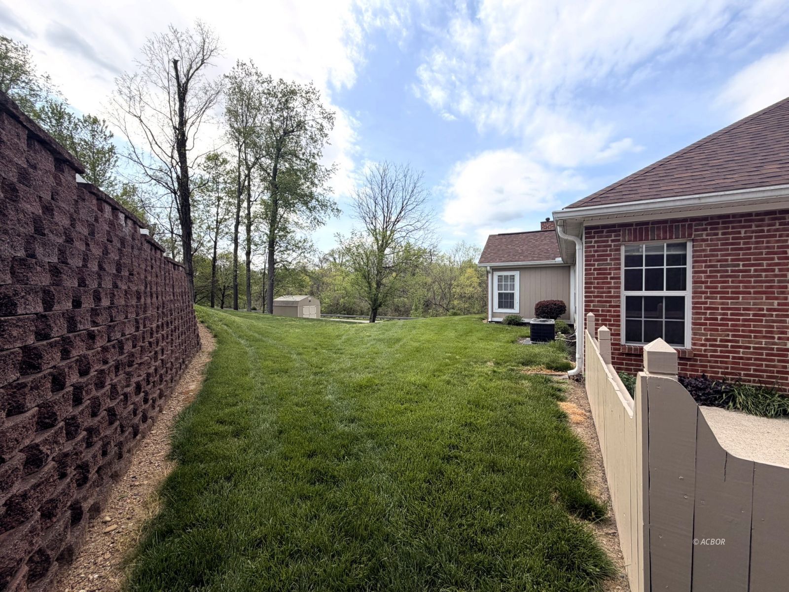 104 Wyngate Dr Property Photo 37