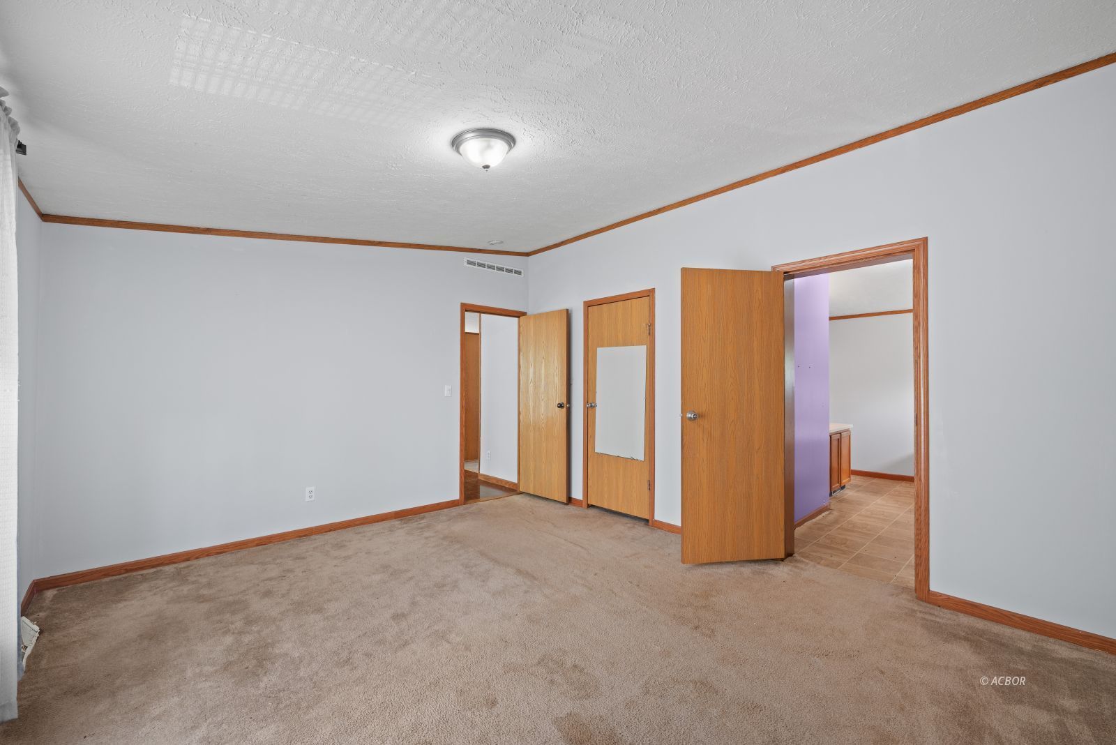 2558 State Route 588 Property Photo 12
