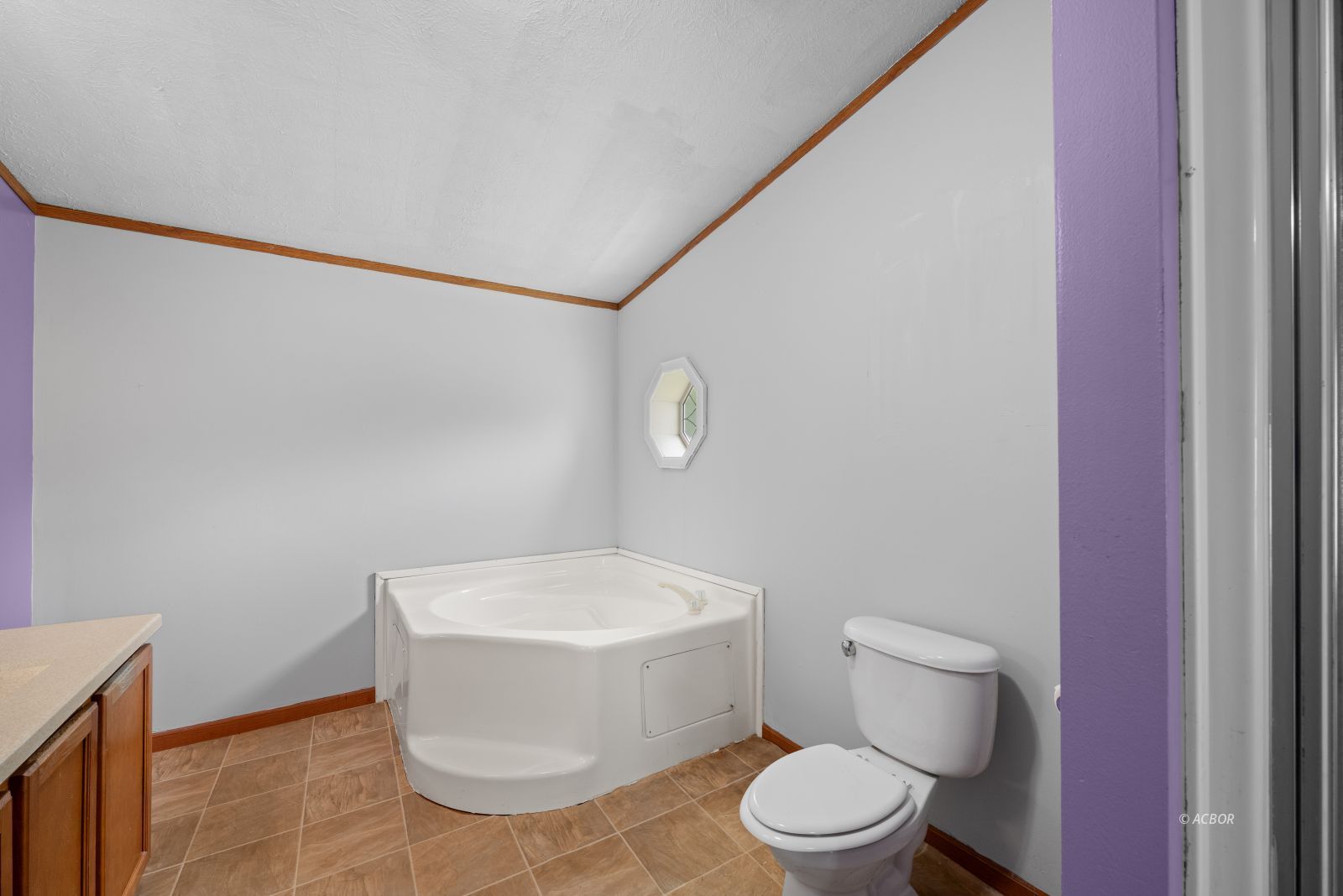 2558 State Route 588 Property Photo 13