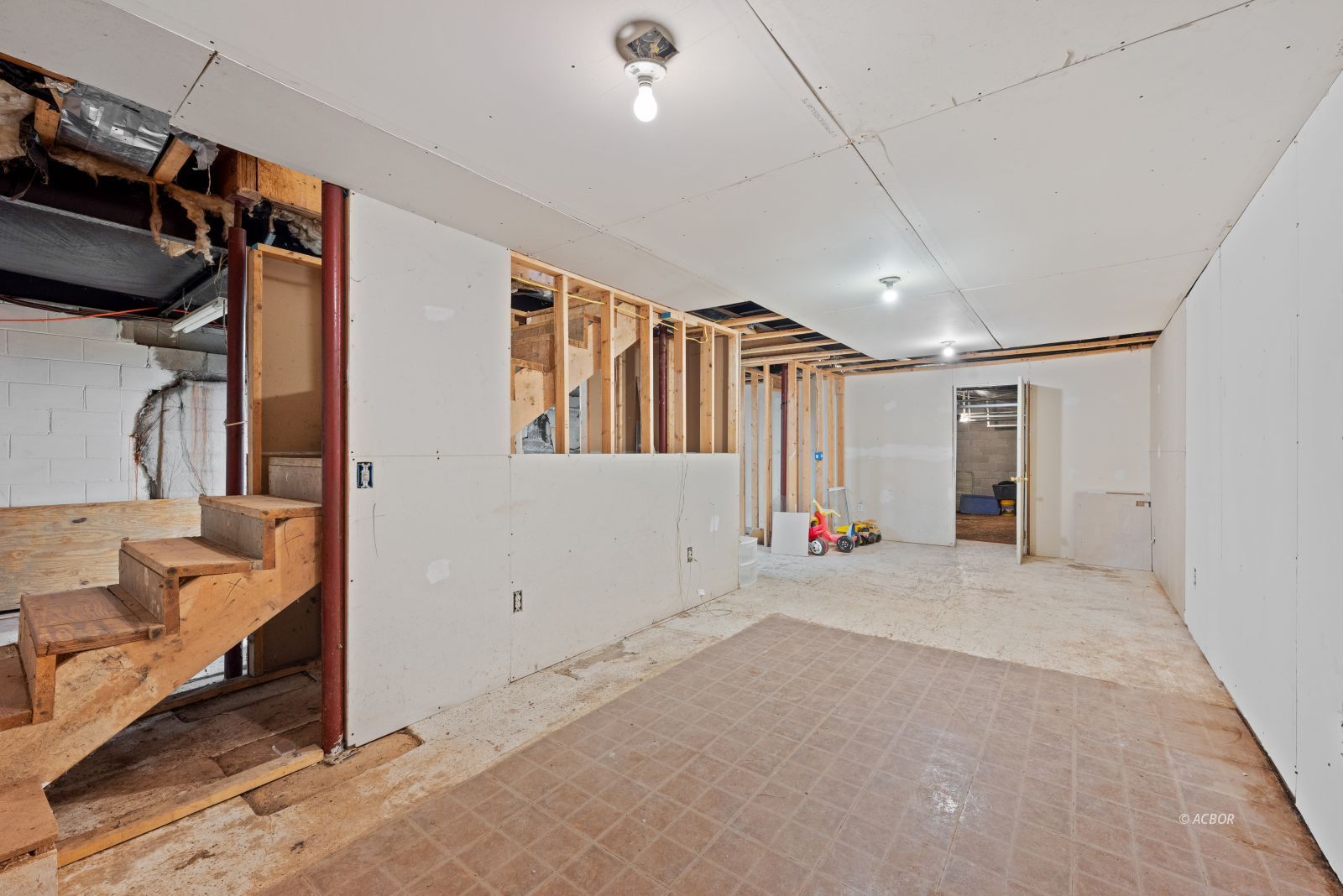 2558 State Route 588 Property Photo 23