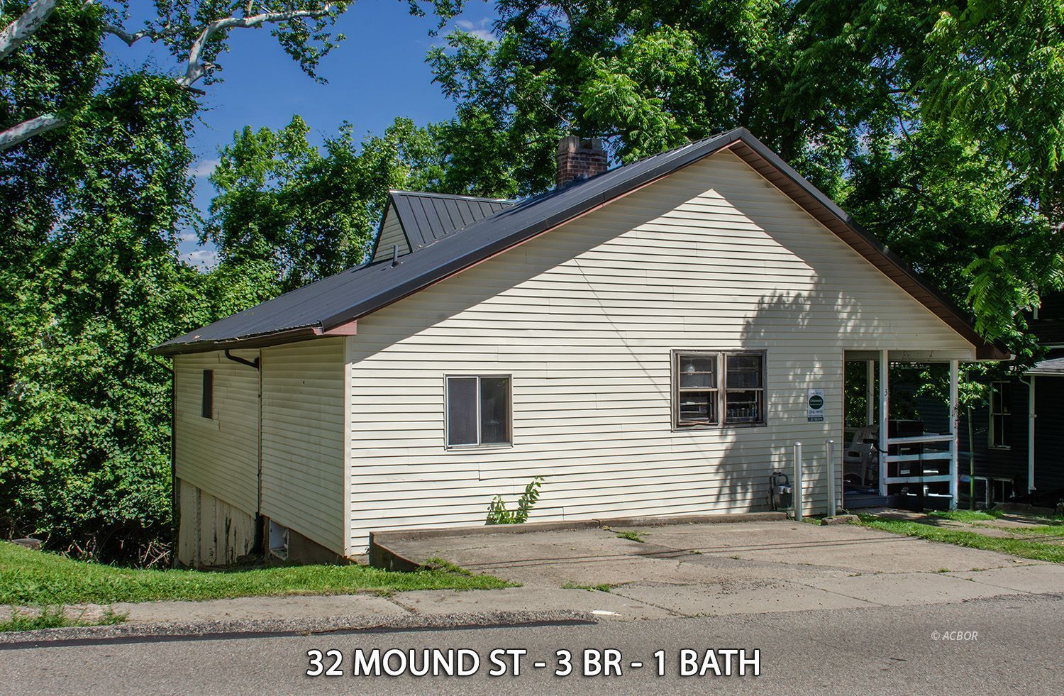 32 Mound St Property Photo 1