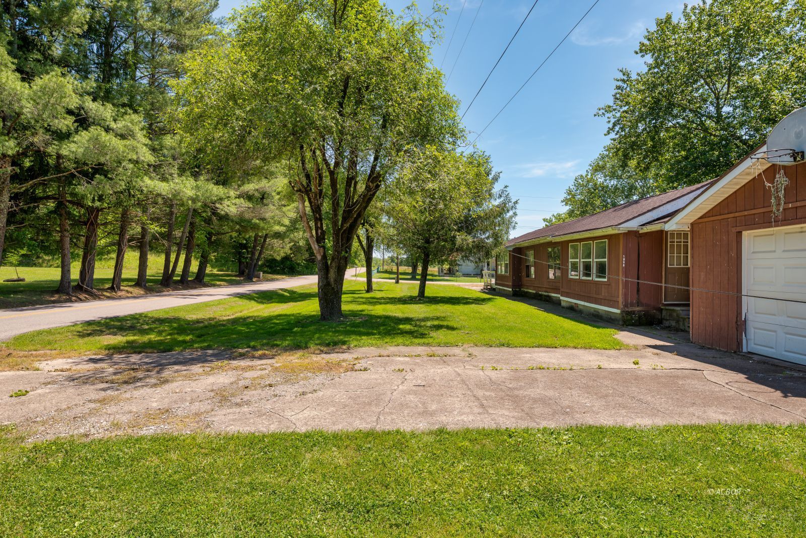 1595 Property Photo 5