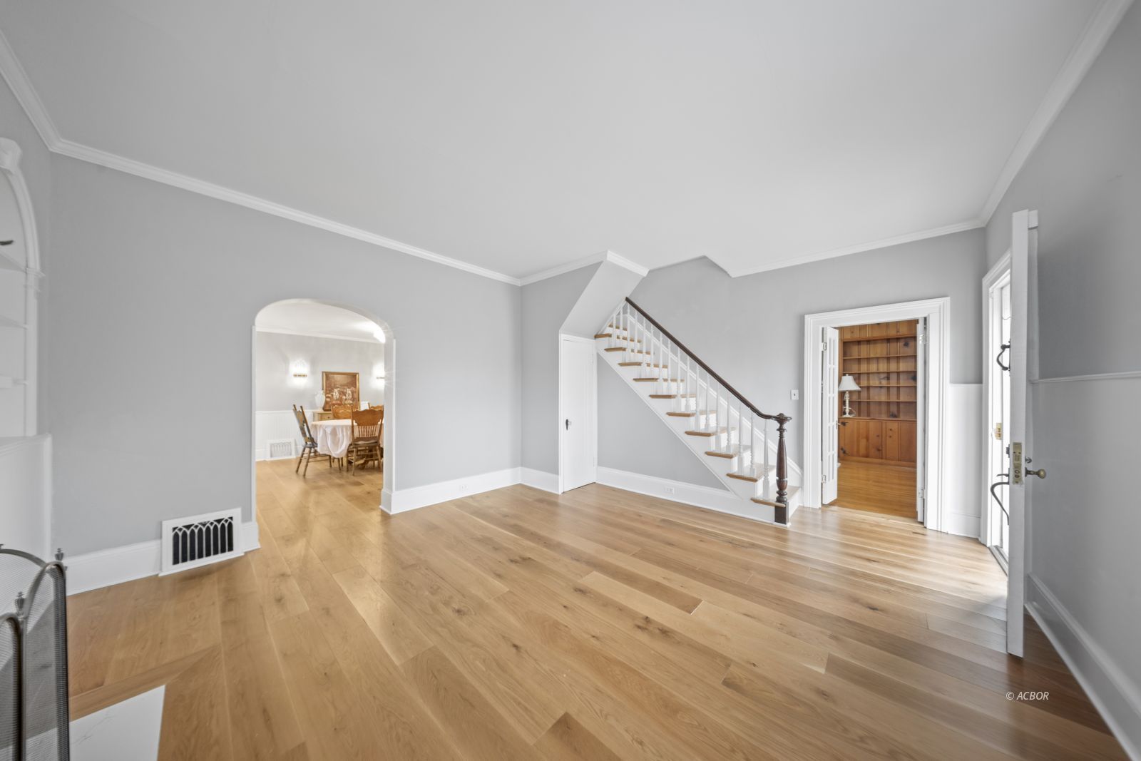 561 First Ave Property Photo 14