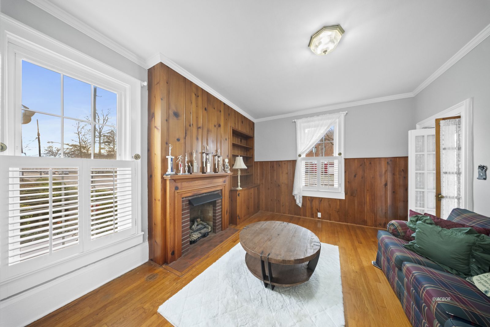 561 First Ave Property Photo 18