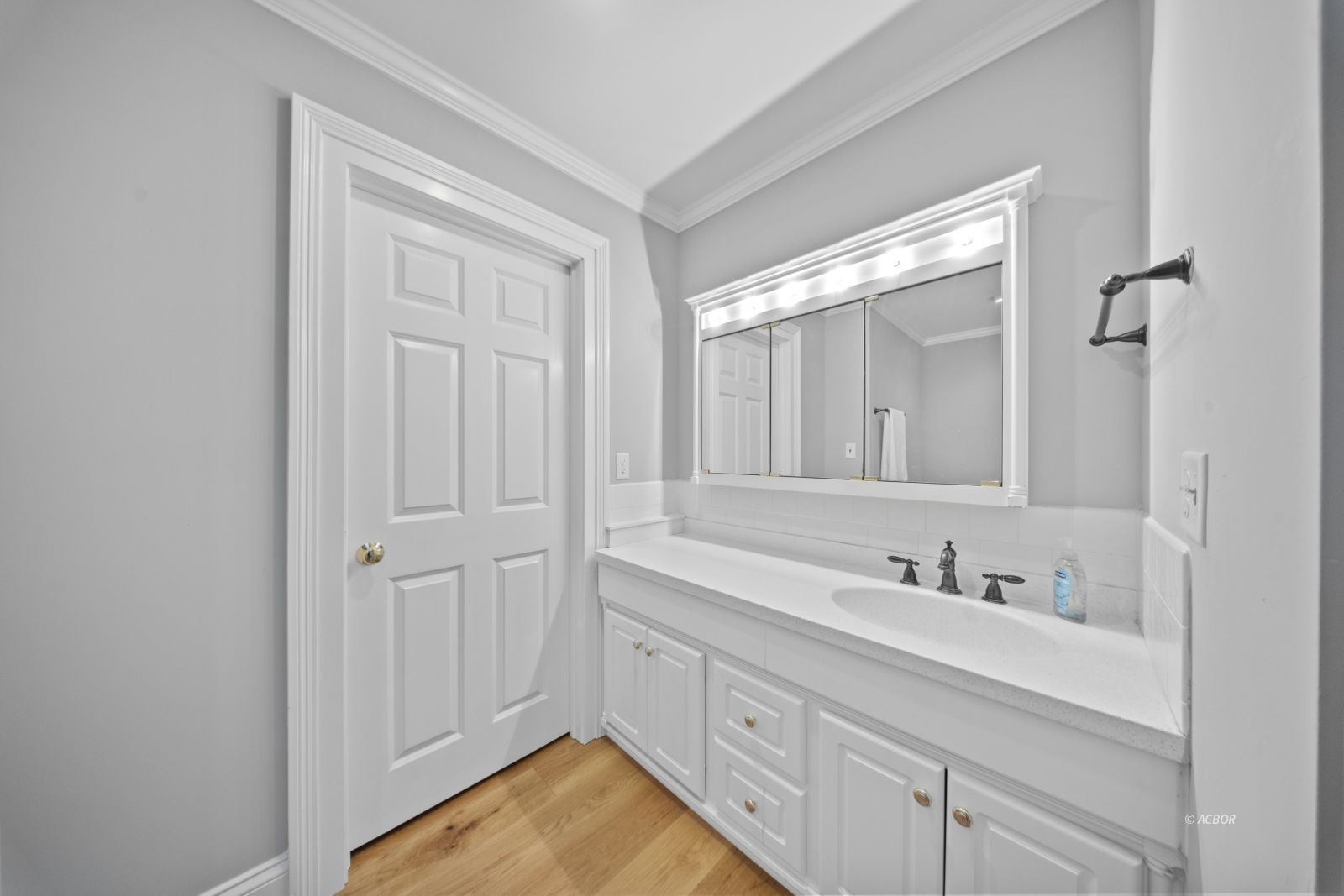 561 First Ave Property Photo 31