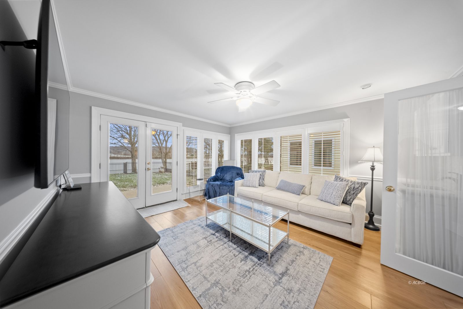 561 First Ave Property Photo 35