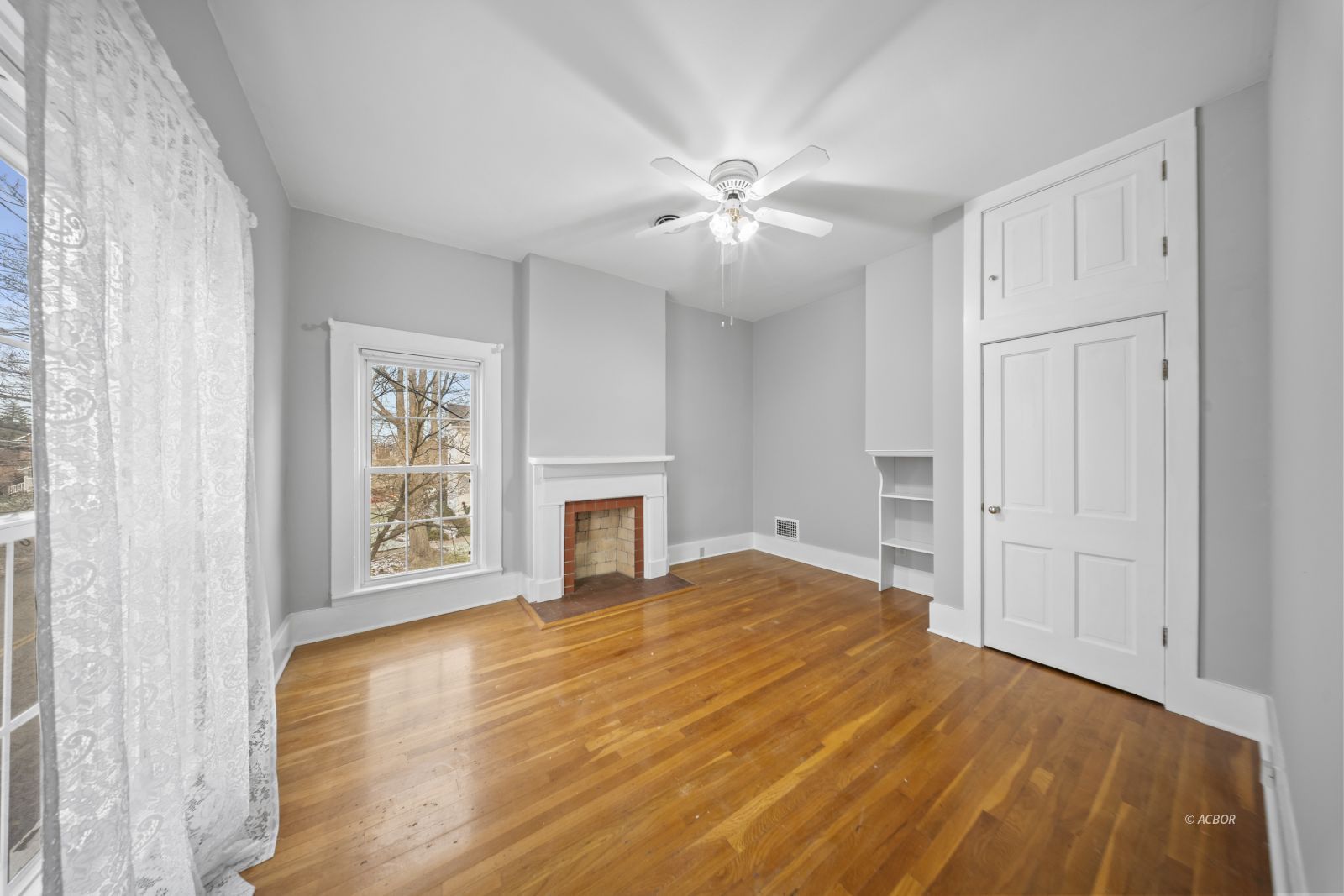 561 First Ave Property Photo 41
