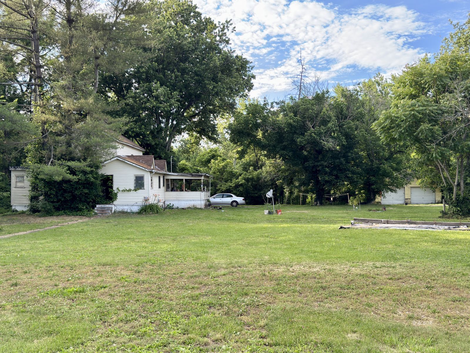 1274 Eastern Ave Property Photo 14