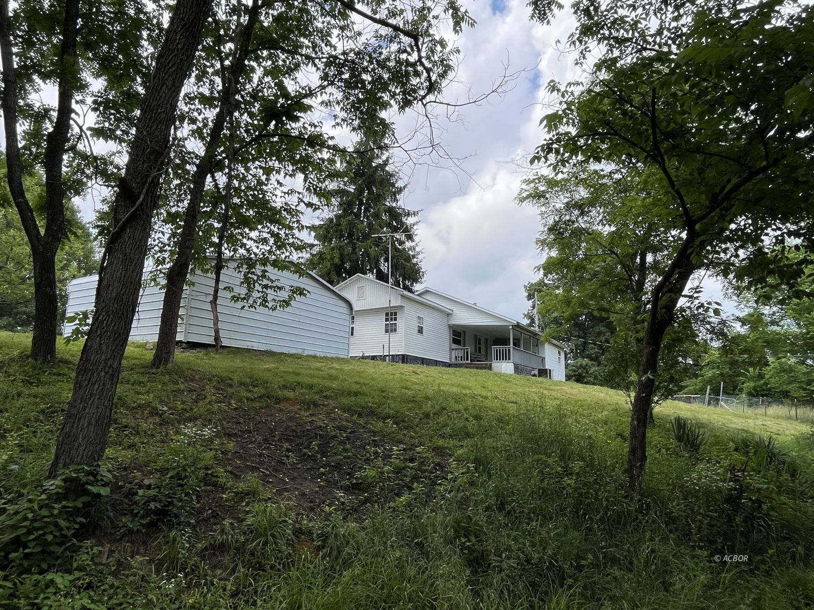 37900 Holley Rd Property Photo 2