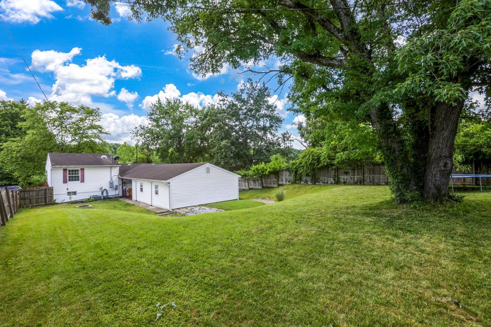 403 W South St Property Photo 62