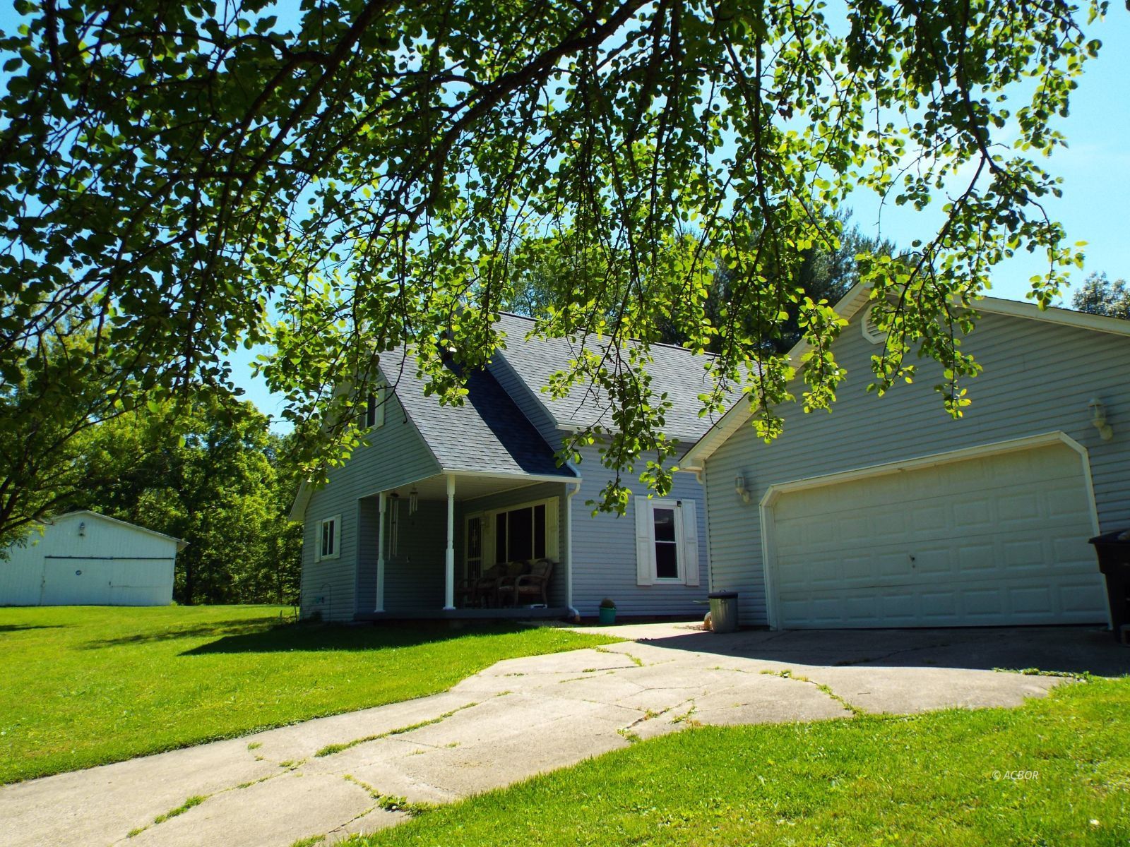 2964 Tick Ridge Rd Property Photo 1