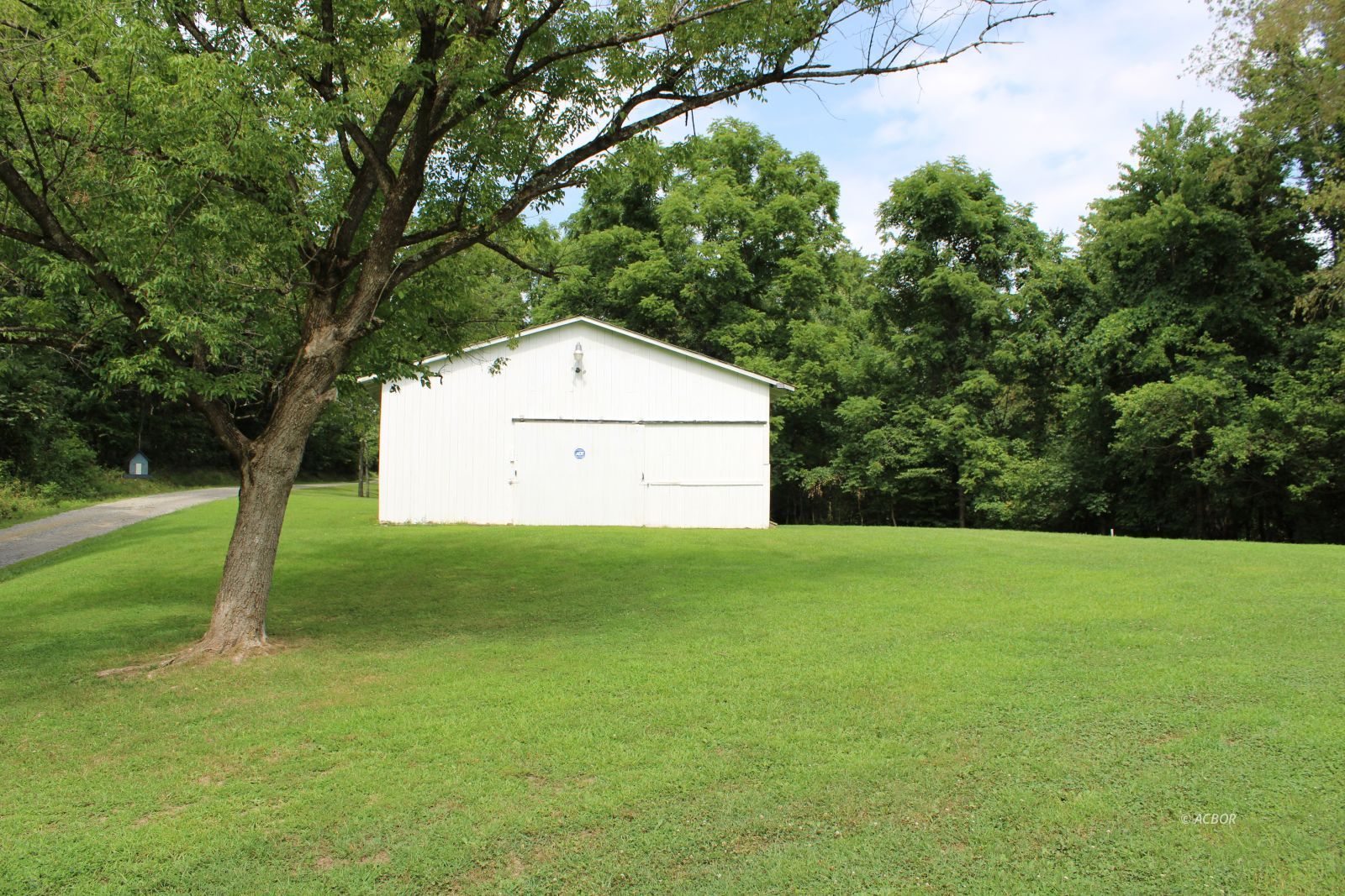 2964 Tick Ridge Rd Property Photo 6