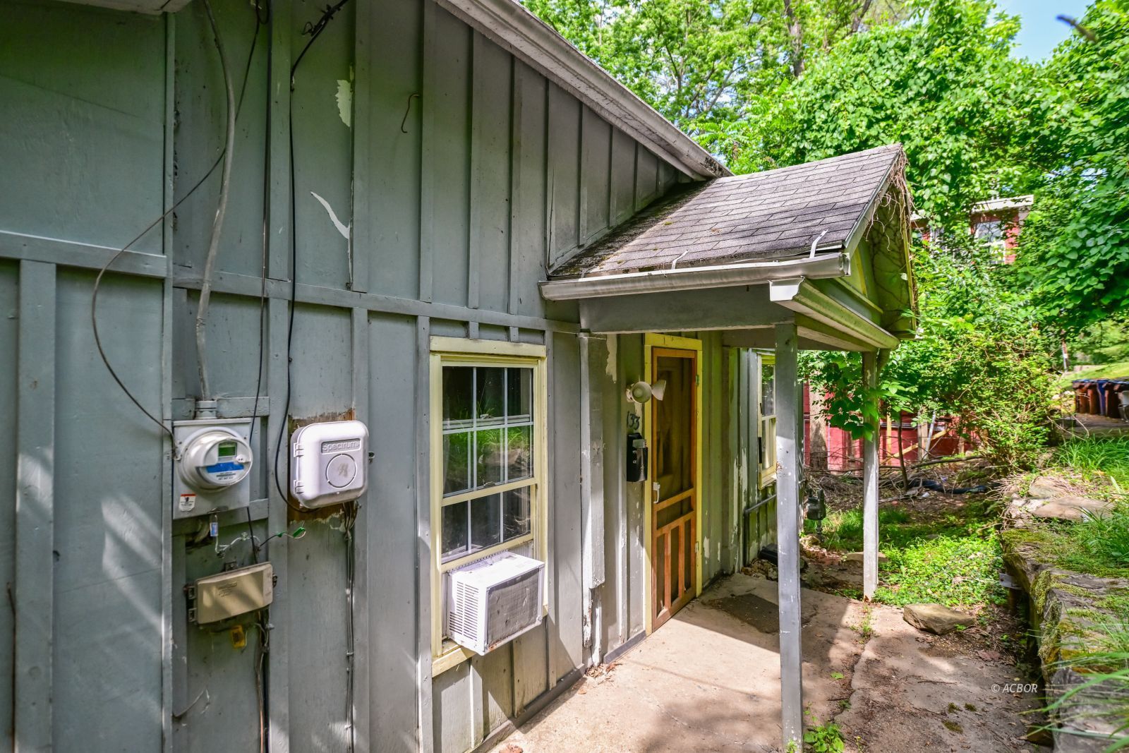 133 W Washington St Property Photo 3