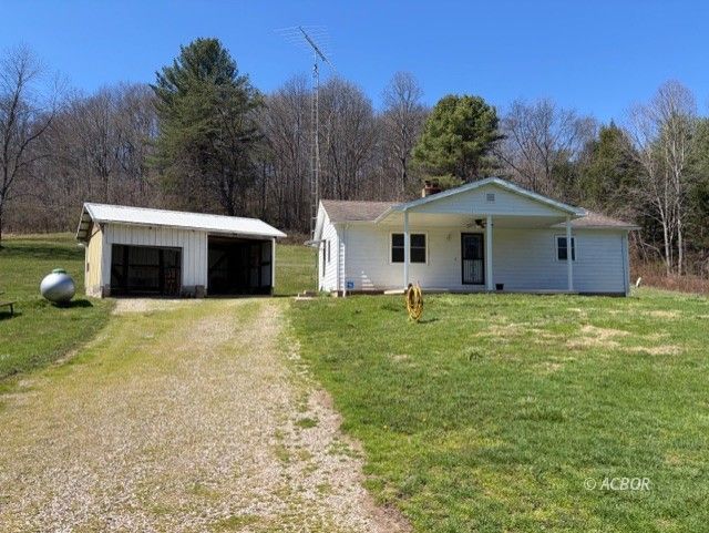 22497 State Route 93 S Property Photo 2