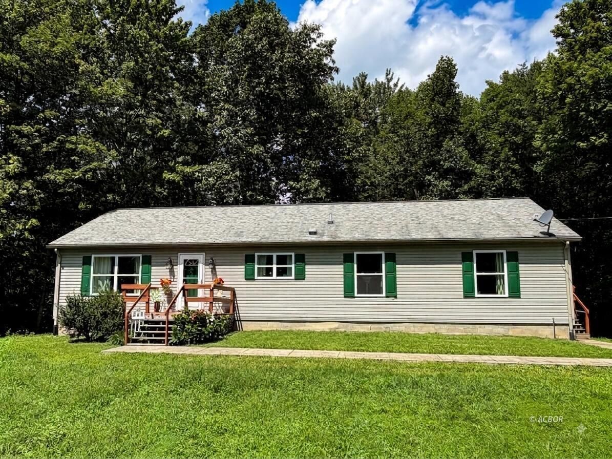 39088 Mcdaniel Rd Property Photo 2