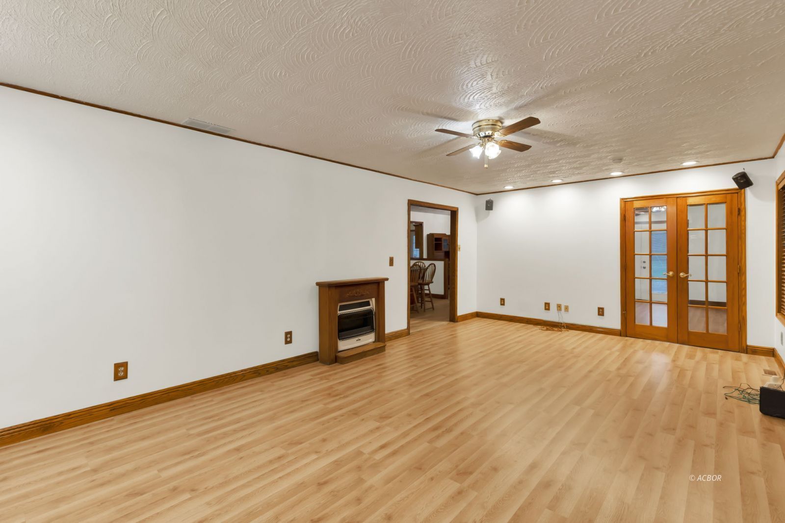 22529 Conrad Rd Property Photo 7