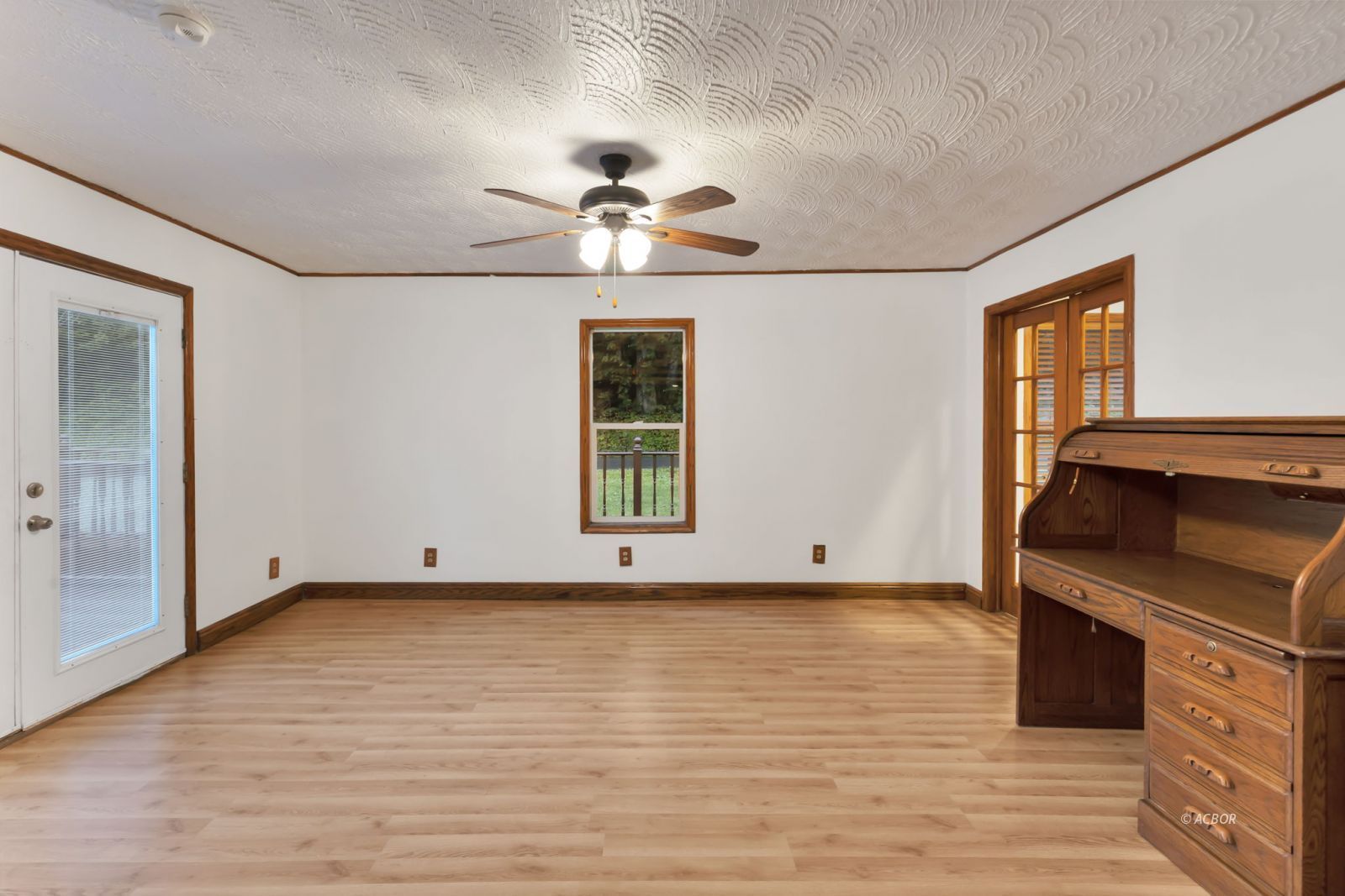 22529 Conrad Rd Property Photo 11