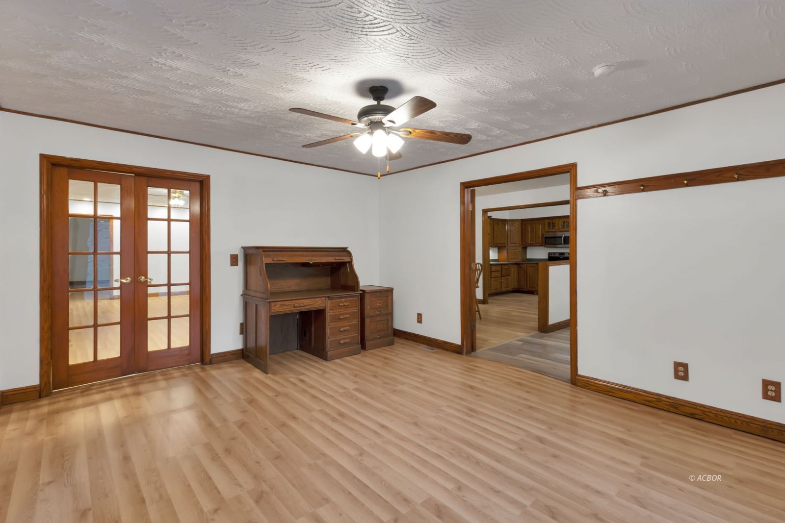 22529 Conrad Rd Property Photo 12