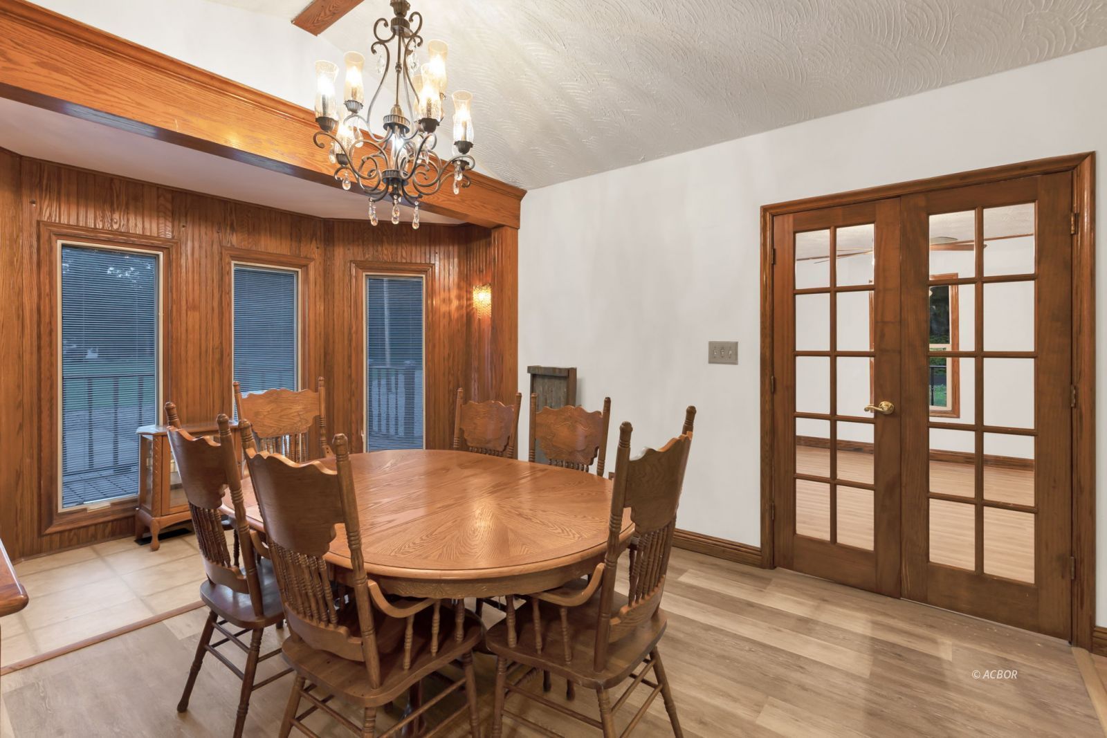 22529 Conrad Rd Property Photo 16