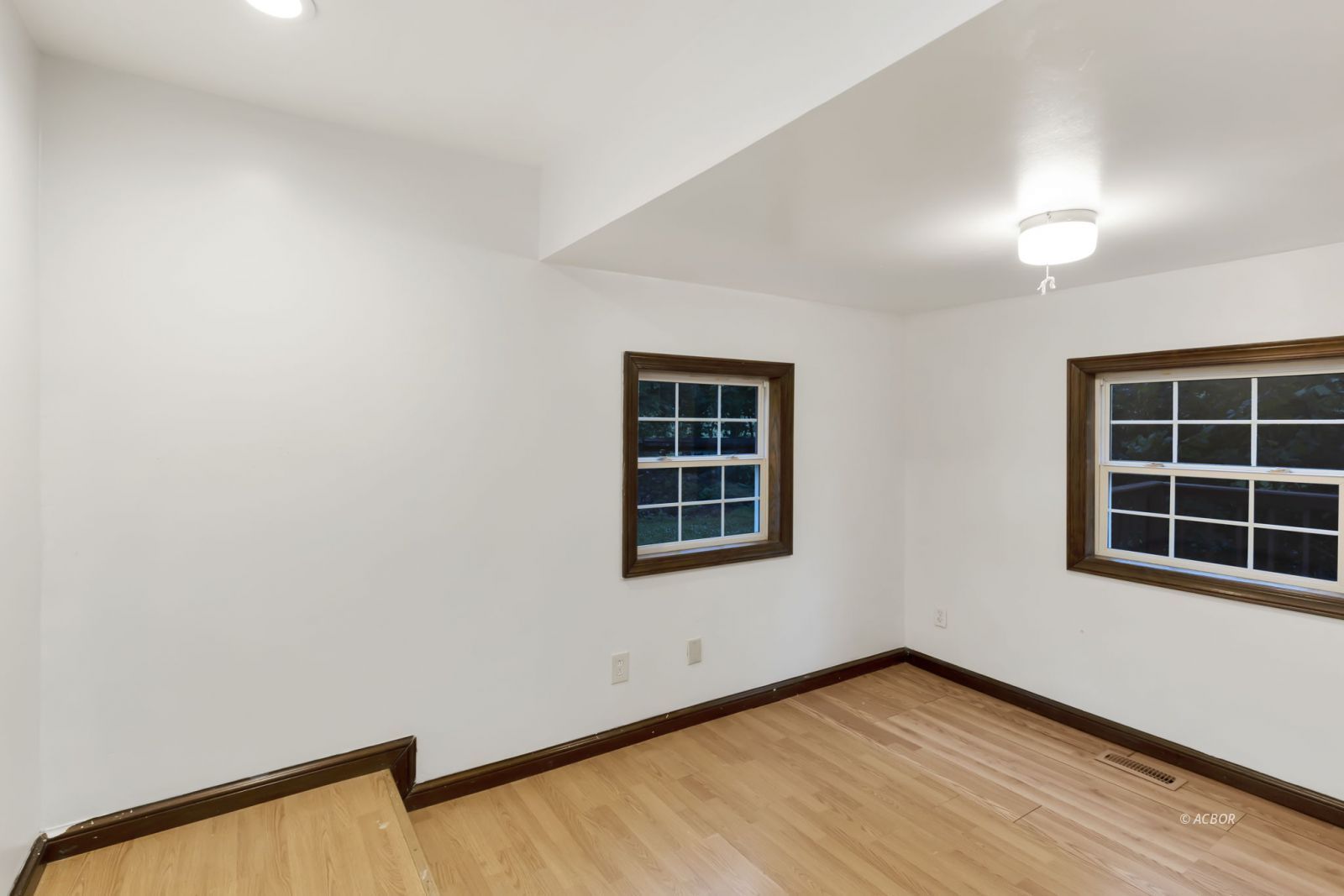 22529 Conrad Rd Property Photo 25